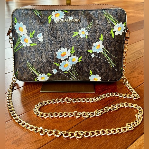 Michael Kors Jet Set Signature Chain Crossbody Bag with Daisy Floral Print - Picture 3 of 9